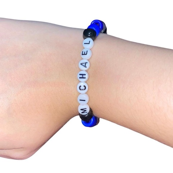 3 for 8$ 🪷 Horror Movie Inspired Bracelet - Picture 3 of 4